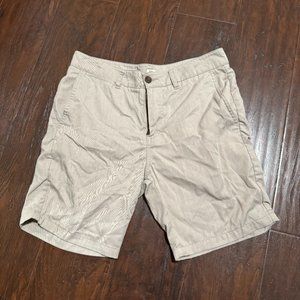 Katin Cove Walk-Short